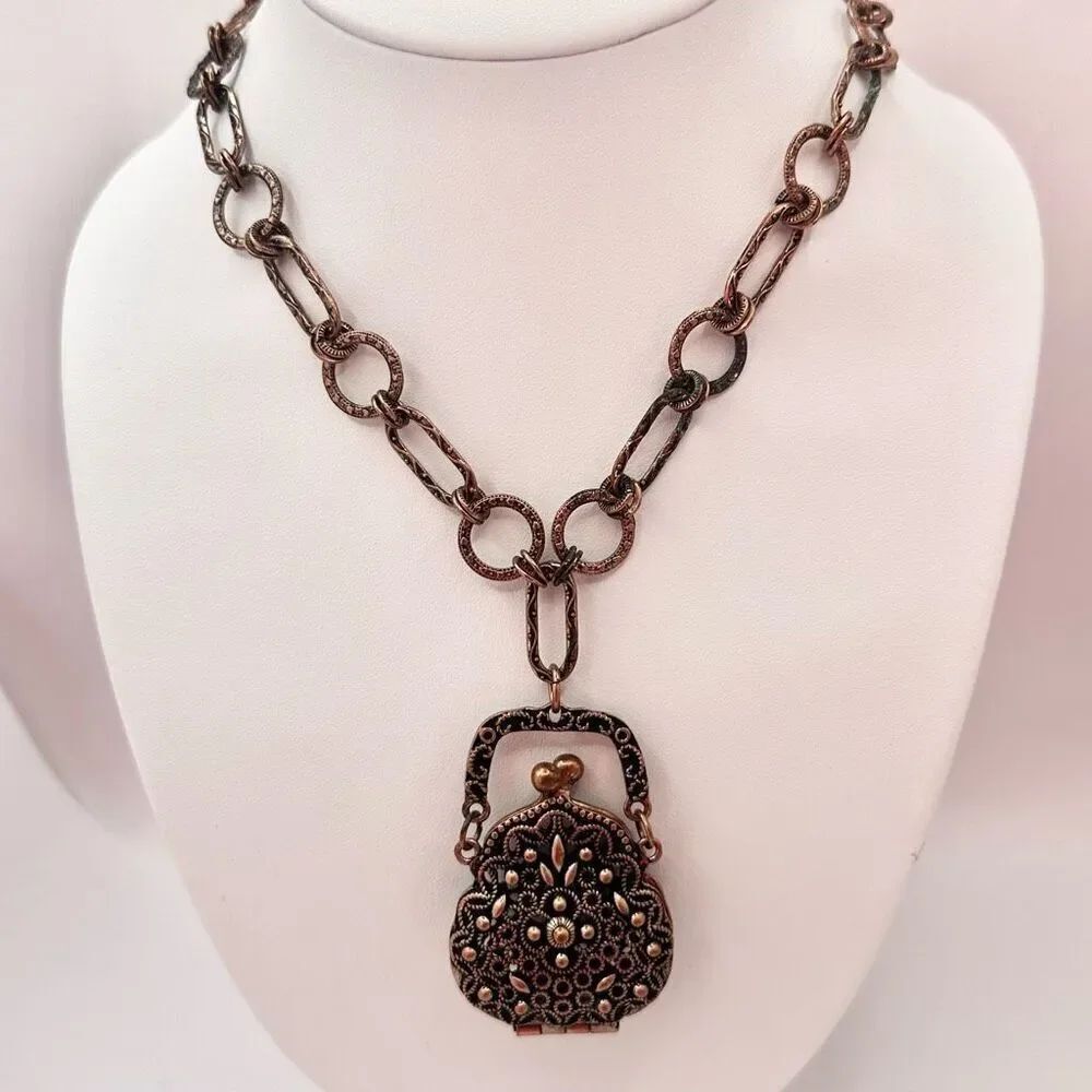 Filagree purse locket pendant necklace